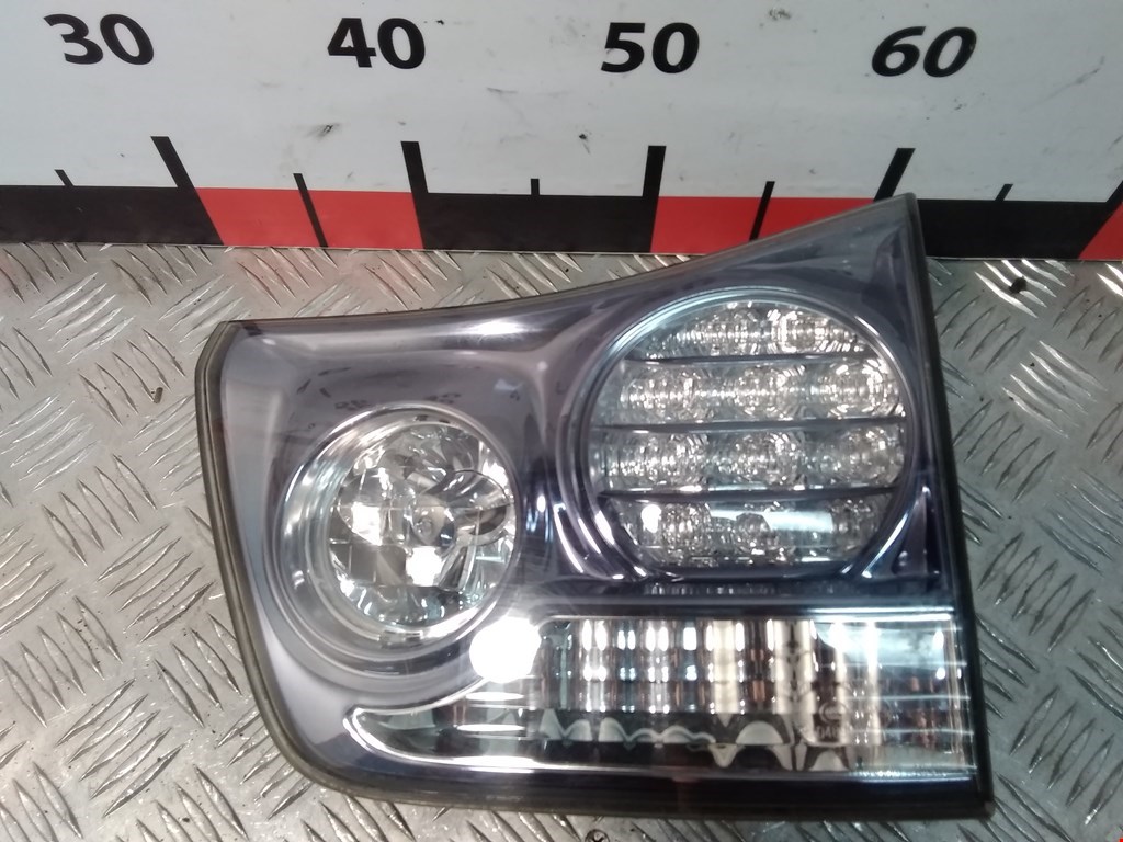 

Фонарь крышки багажника правый Lexus RX (XU30), RX (XU30)