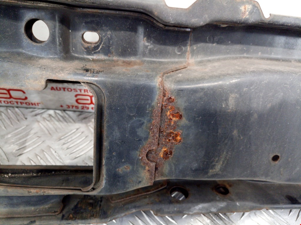 

Решетка радиатора Volkswagen Golf 3, Golf 3