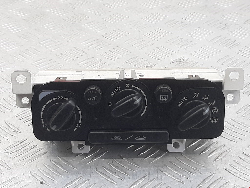 

Переключатель печки Mazda 323 BJ, 323 BJ