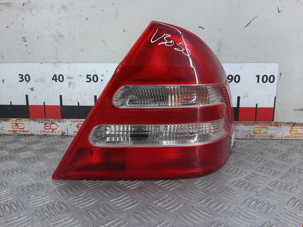 

Фонарь задний правый Mercedes W203 (C Class), W203 (C Class)