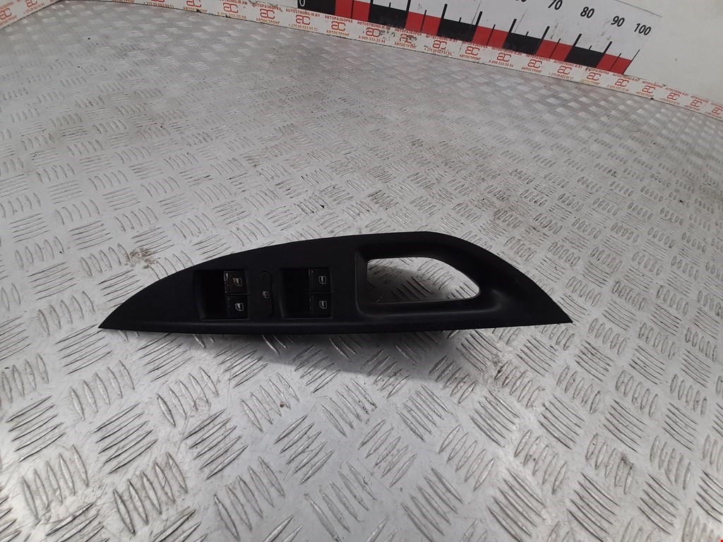 

Блок управления стеклоподъемниками Seat Toledo 3, Toledo 3