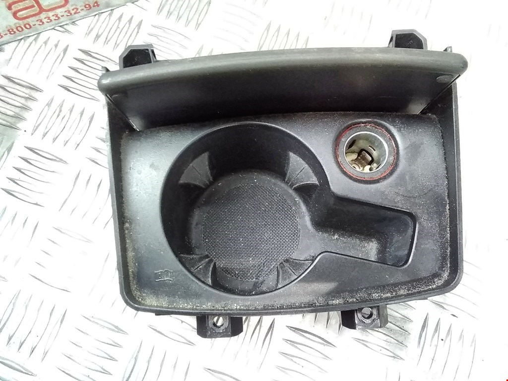 

Подстаканник Audi A6 C6, A6 C6