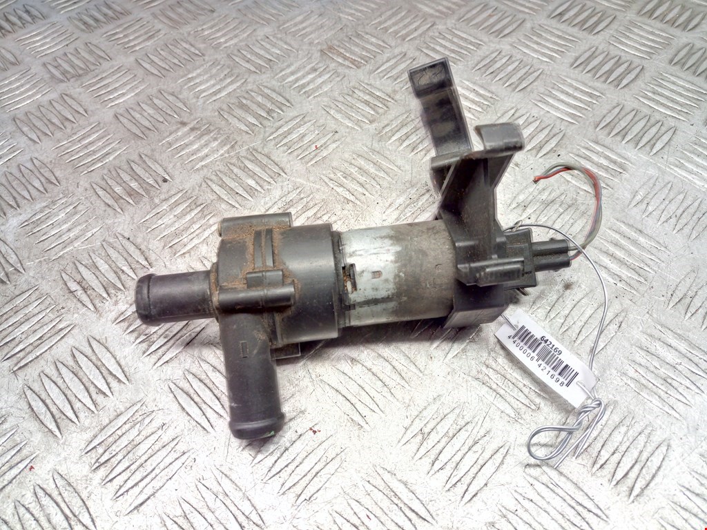 

Насос водяной (помпа) Volkswagen T4, T4