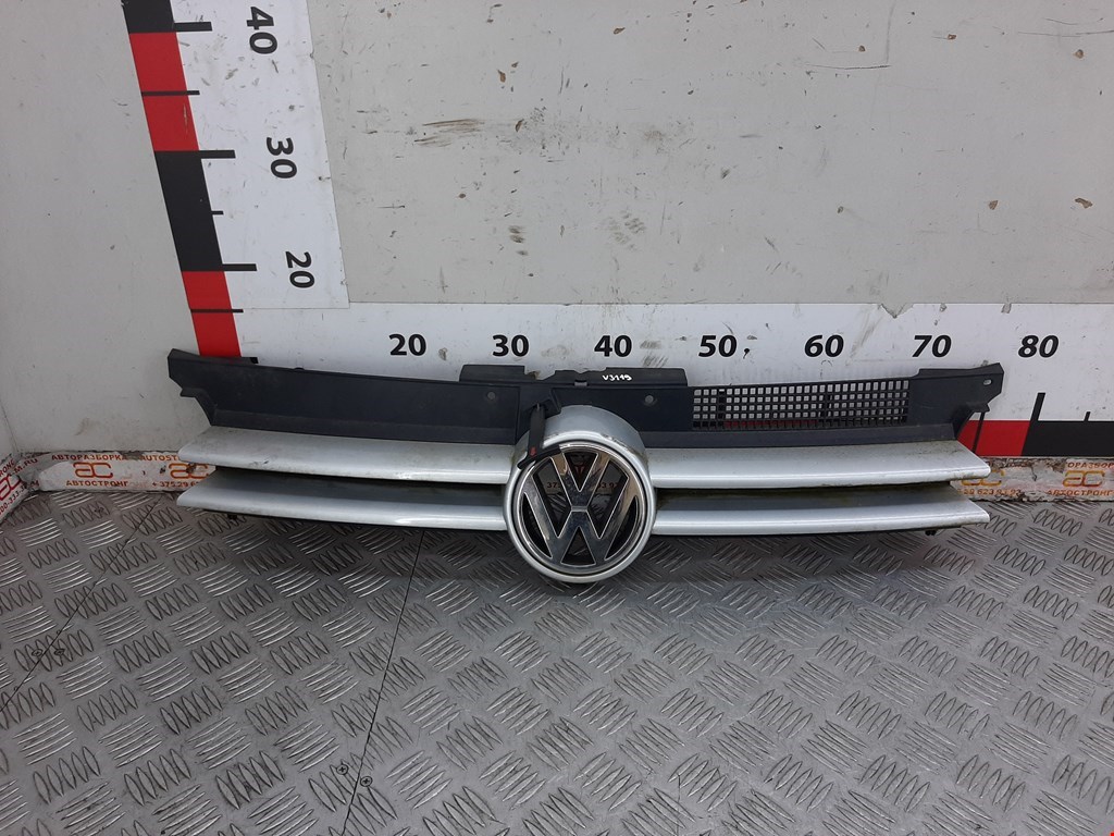 

Решетка радиатора Volkswagen Golf 4, Golf 4