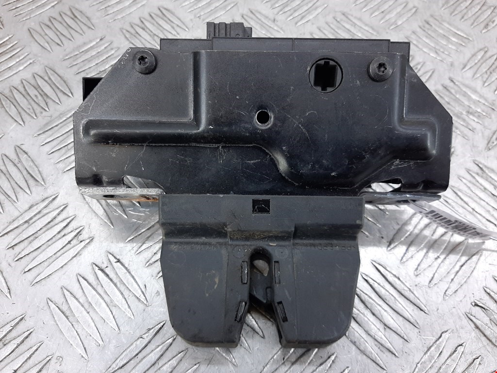 

Замок крышки (двери) багажника Opel Vectra C, Vectra C