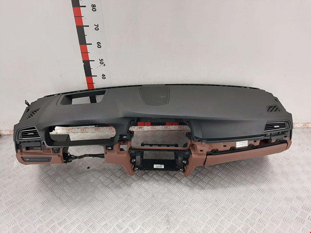 

Торпедо (панель передняя) BMW 5 Series (F10/F11), 5 Series (F10/F11)