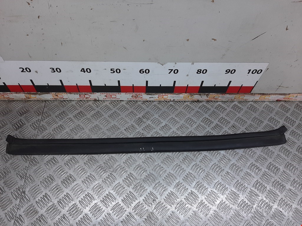 

Уплотнитель капота BMW 5 Series (F10/F11), 5 Series (F10/F11)