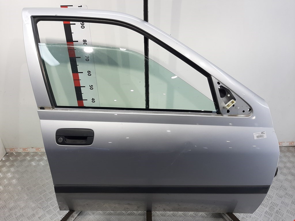 

Дверь передняя правая Peugeot 406, 406