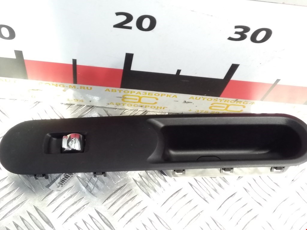 

Кнопка стеклоподъемника Mini Cooper (F54/F55/F56/F57), Cooper (F54/F55/F56/F57)