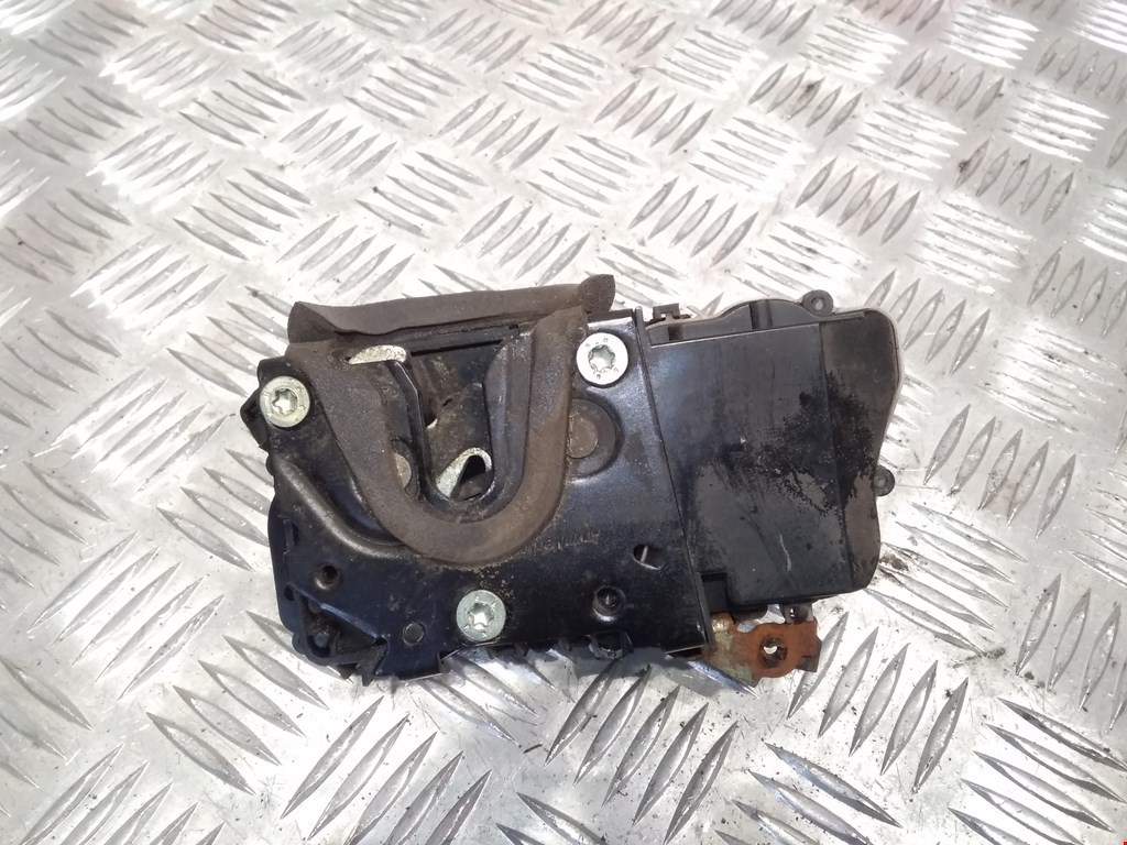 

Замок двери передней правой Peugeot 607, 607