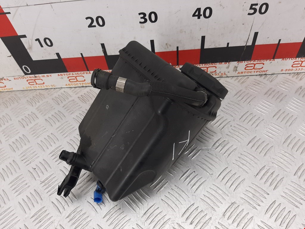

Бачок расширительный BMW 7 Series (F01/F02/F04), 7 Series (F01/F02/F04)