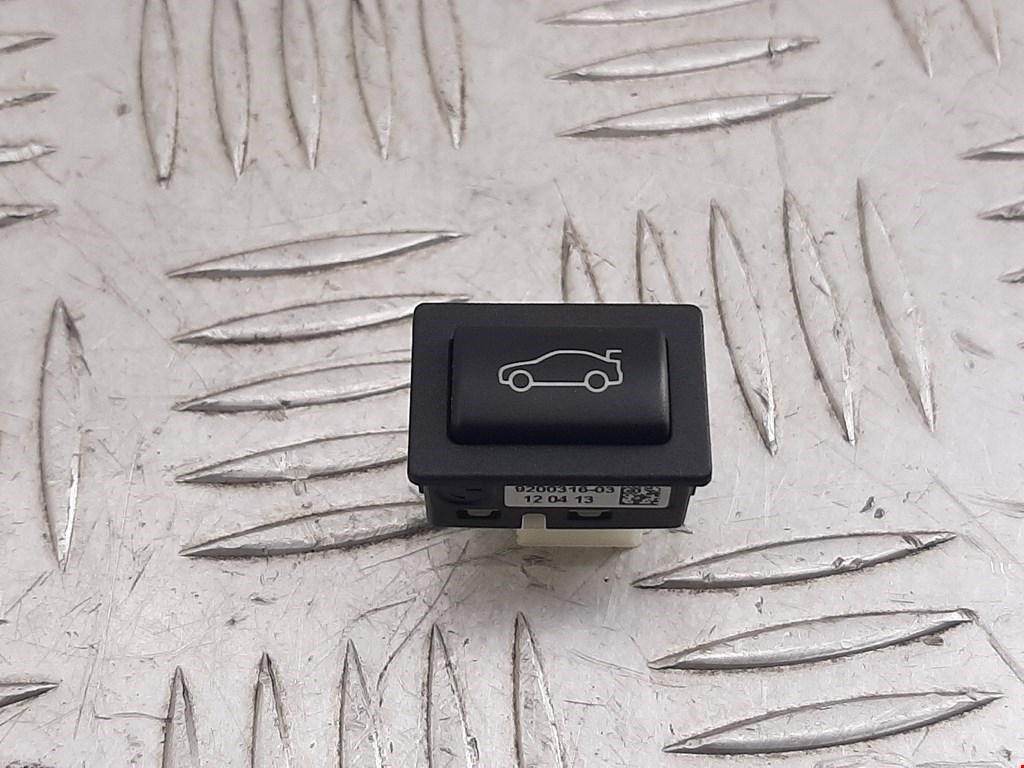

Кнопка открывания багажника BMW 5 Series (F10/F11), 5 Series (F10/F11)