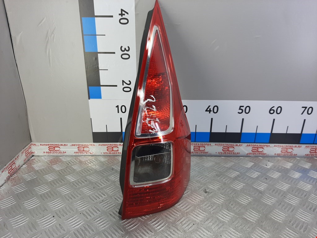 

Фонарь задний правый Renault Megane 2, Megane 2