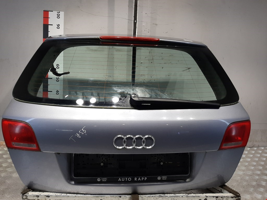 

Крышка (дверь) багажника Audi A3 8P, A3 8P