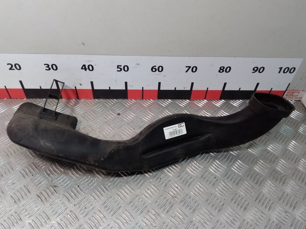 

Воздухозаборник (наружный) Opel Astra J, Astra J