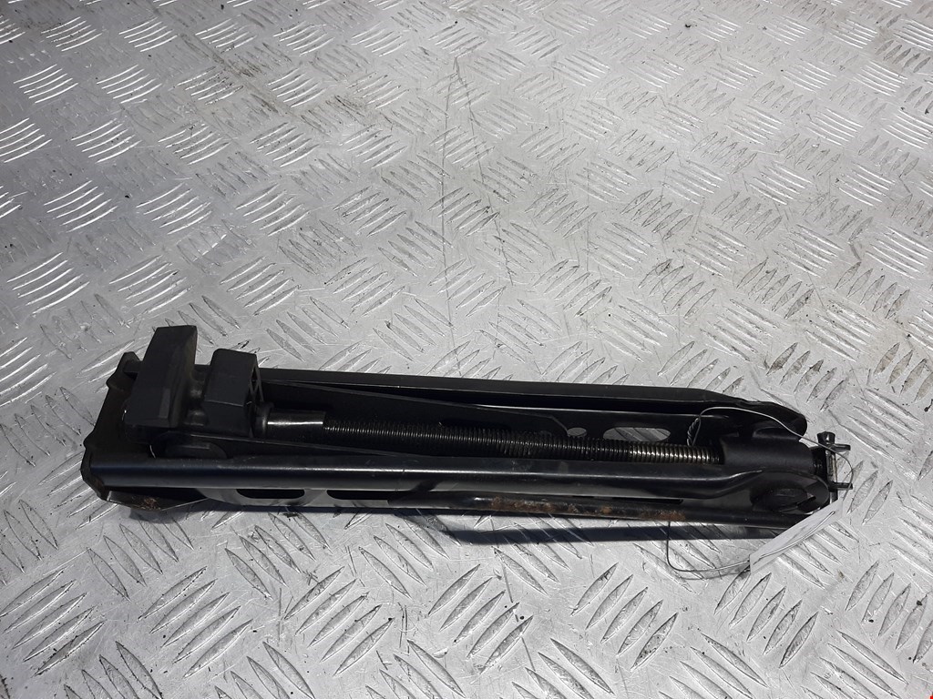 

Домкрат Opel Vectra B, Vectra B