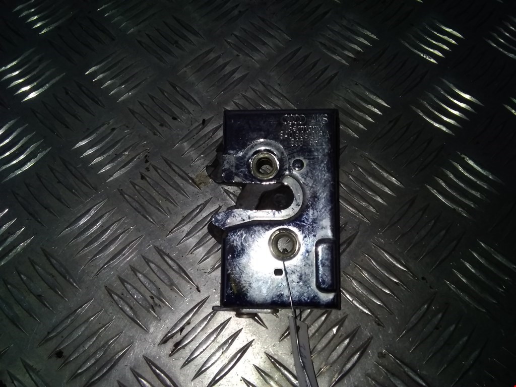 

Замок двери задней правой Audi 80 B4, 80 B4