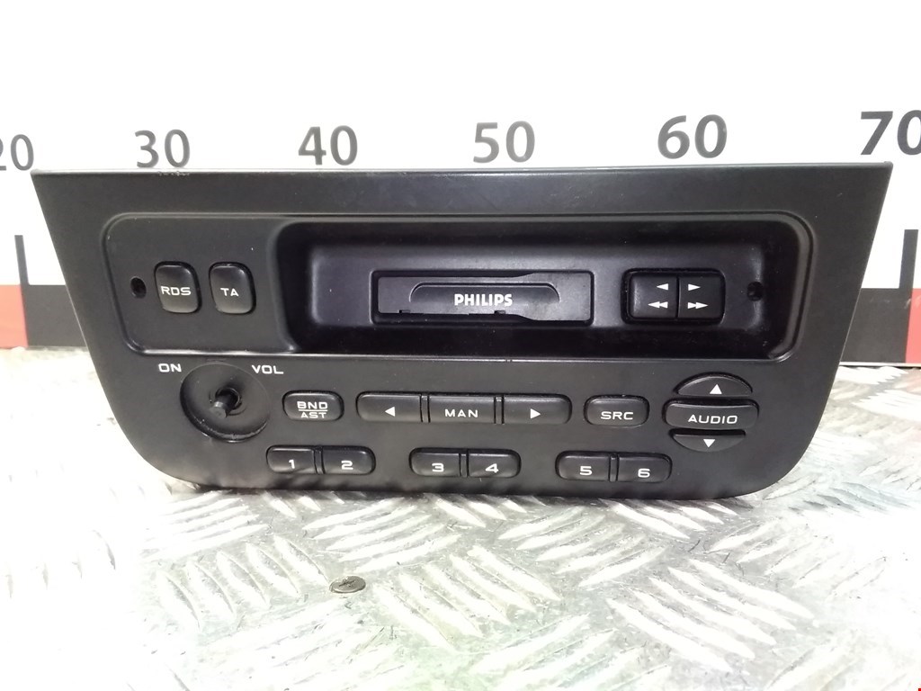 

Магнитола Peugeot 406, 406