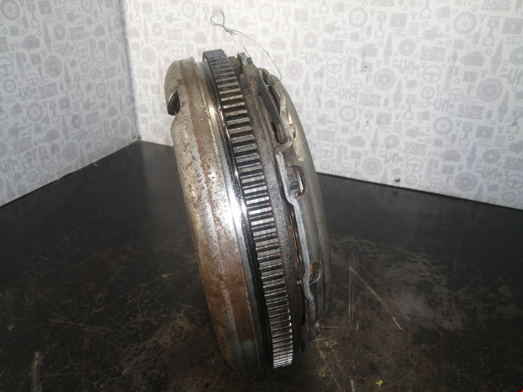 

Маховик (демпфер сцепления) Audi A3 8P, A3 8P