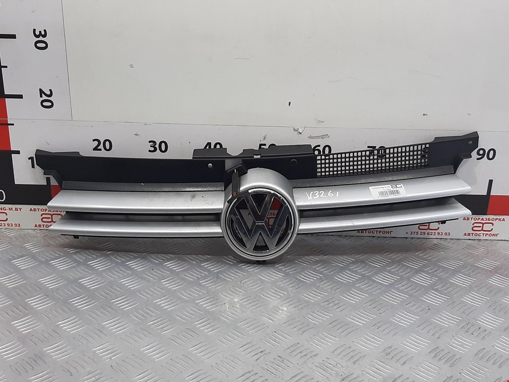 

Решетка радиатора Volkswagen Golf 4, Golf 4