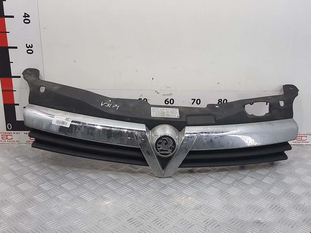 

Решетка радиатора Opel Astra H, Astra H