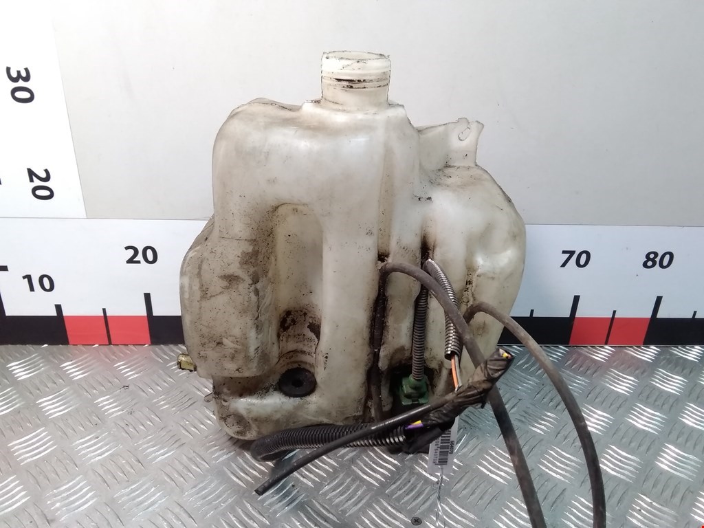 

Бачок омывателя Peugeot 406, 406