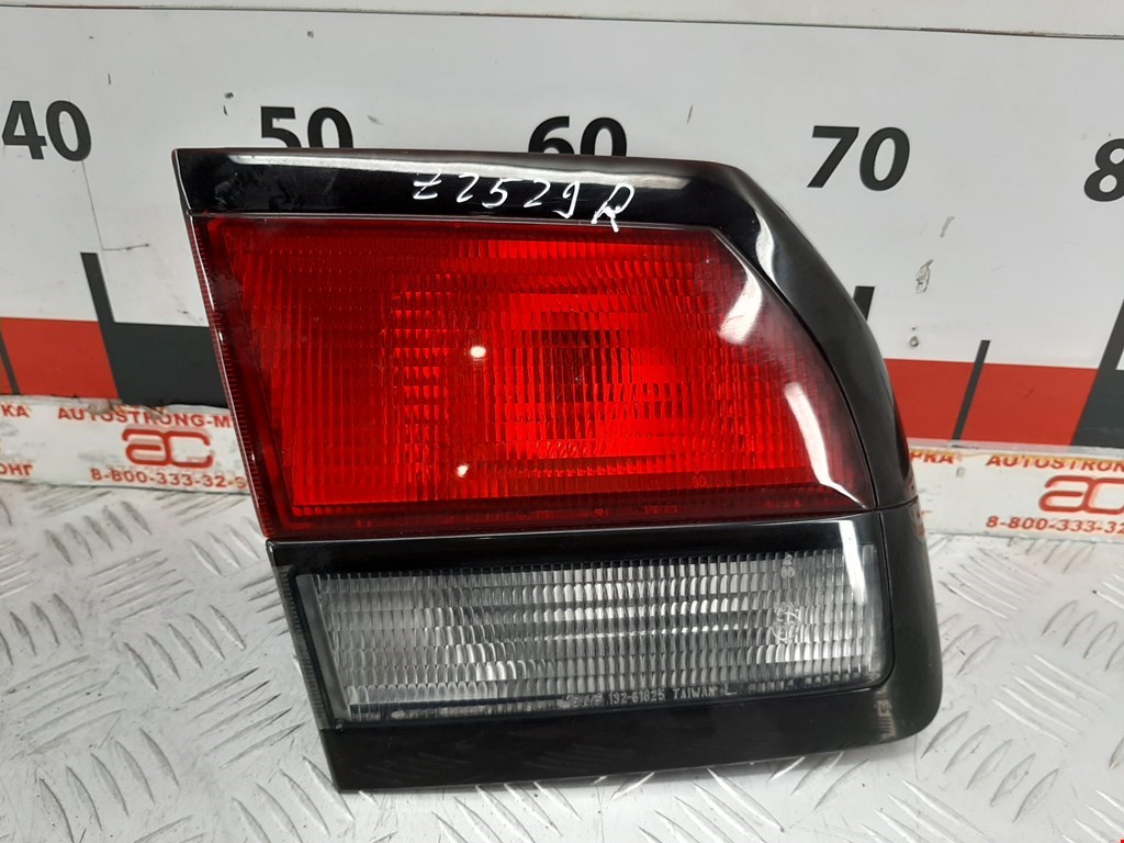 

Фонарь крышки багажника левый Mazda 626 GF, 626 GF