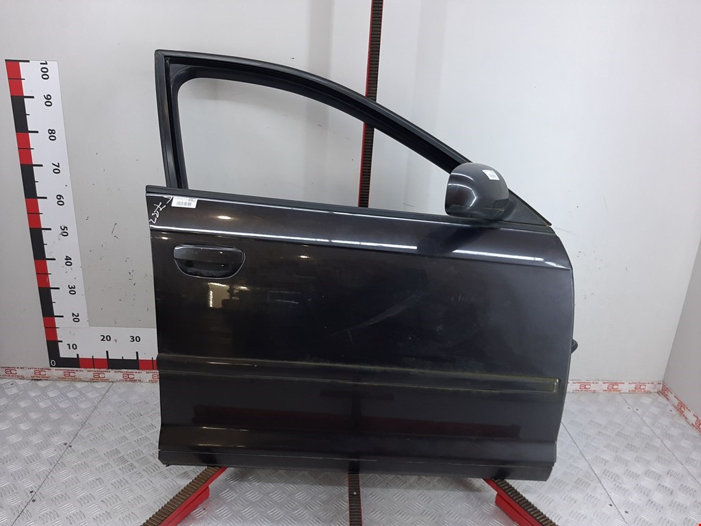 

Дверь передняя правая Audi A3 8P, A3 8P