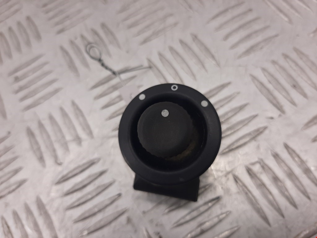 

Кнопка (джойстик) зеркал Renault Megane 1, Megane 1