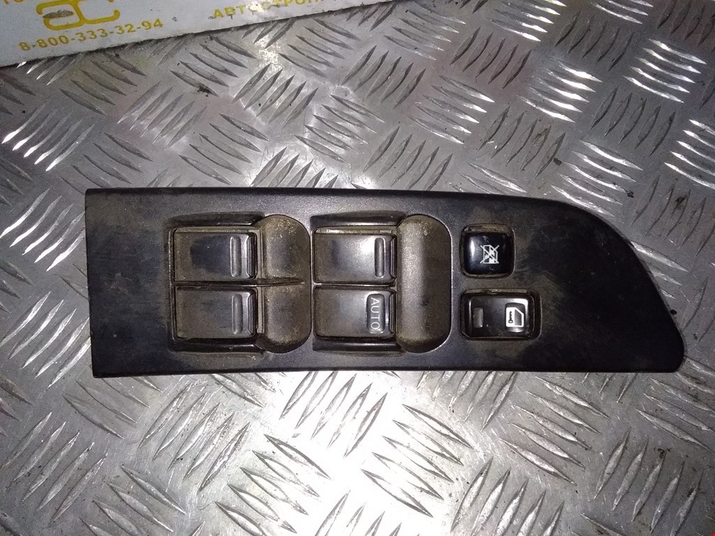 

Блок управления стеклоподъемниками Nissan Terrano R20, Terrano R20