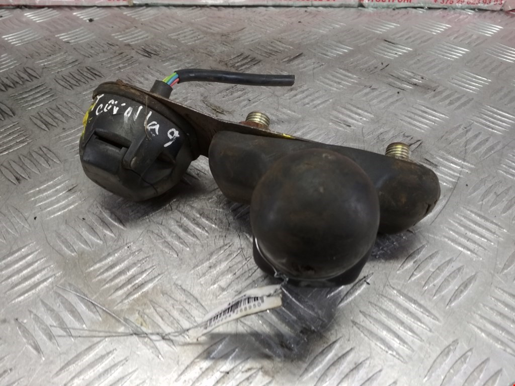 

Фаркоп (прицепное устройство) Toyota Corolla 9, Corolla 9