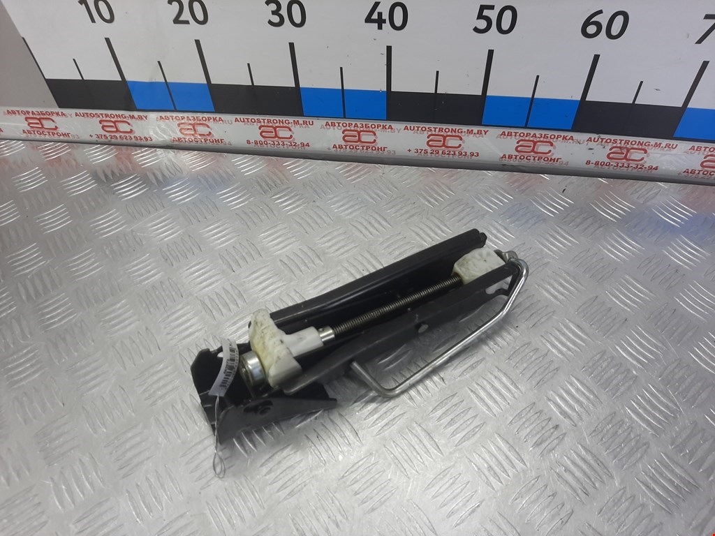 

Домкрат Renault Clio 3, Clio 3