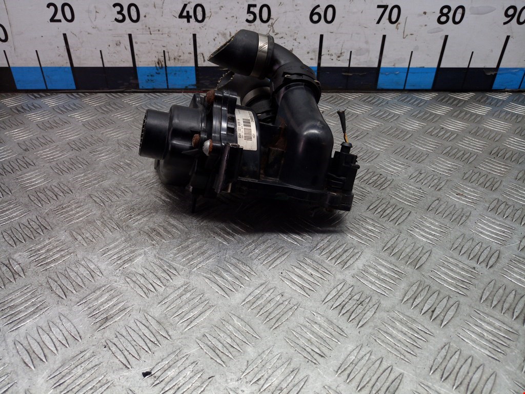 

Насос водяной (помпа) Volkswagen Passat 6, Passat 6