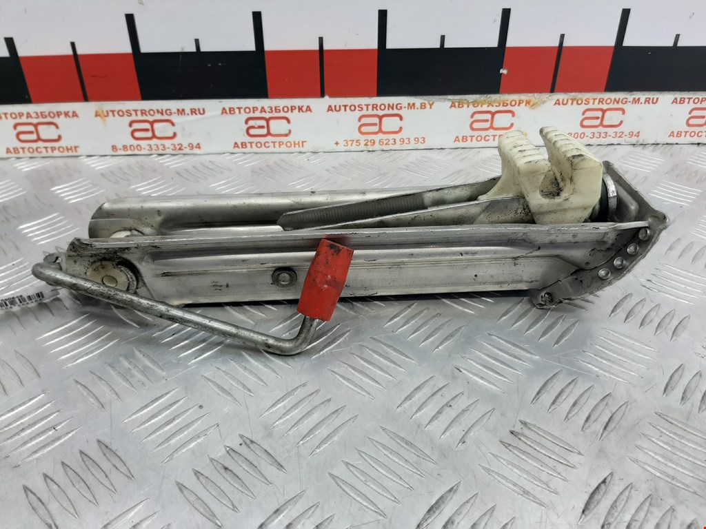 

Домкрат Audi A4 B5, A4 B5