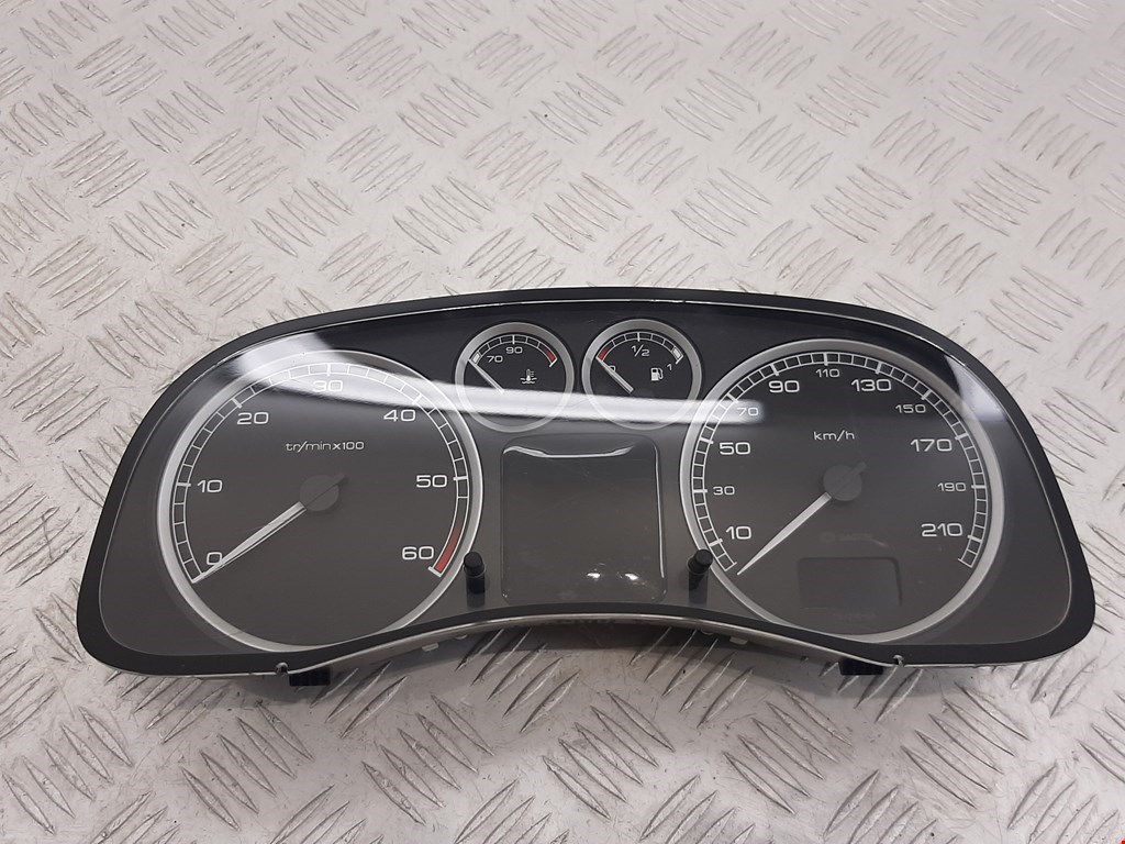 

Панель приборная (щиток приборов) Peugeot 307, 307