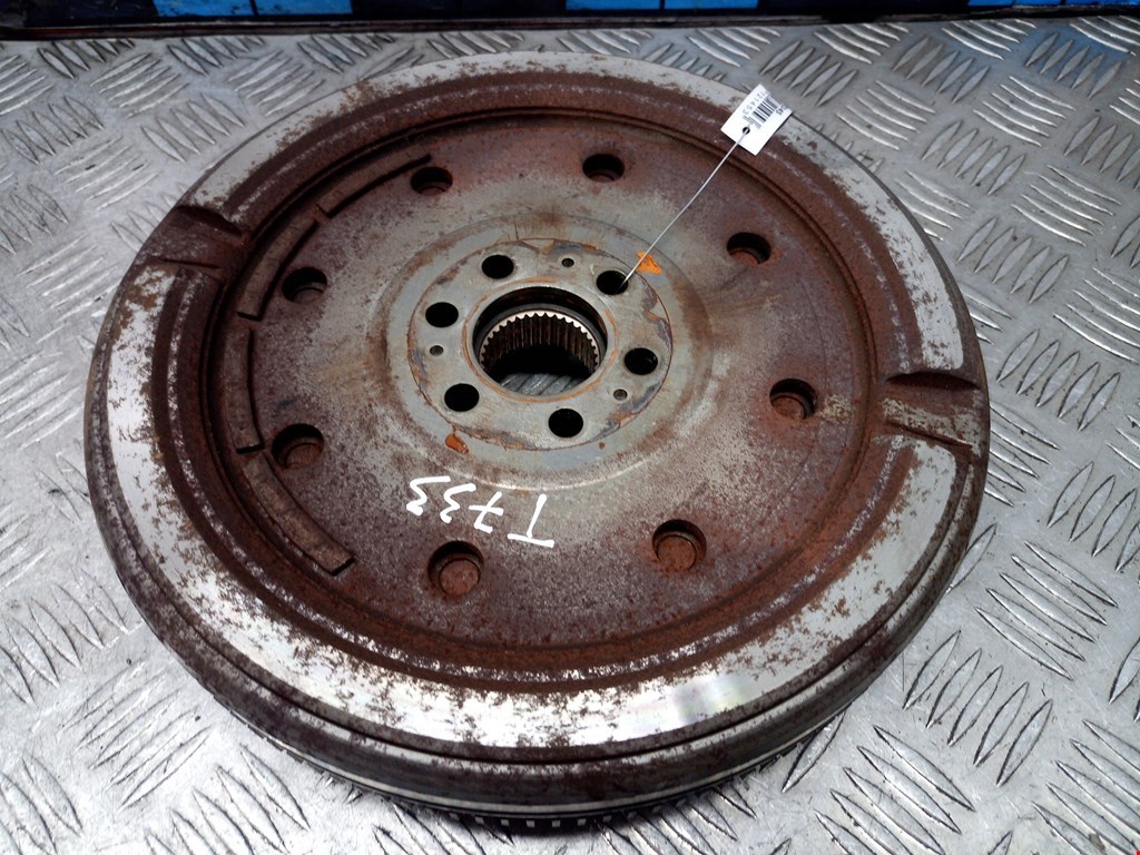 

Маховик (демпфер сцепления) Audi A3 8P, A3 8P