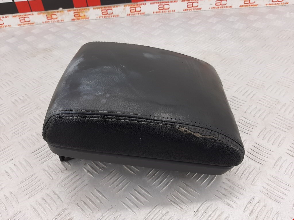 

Подлокотник Hyundai Terracan, Terracan