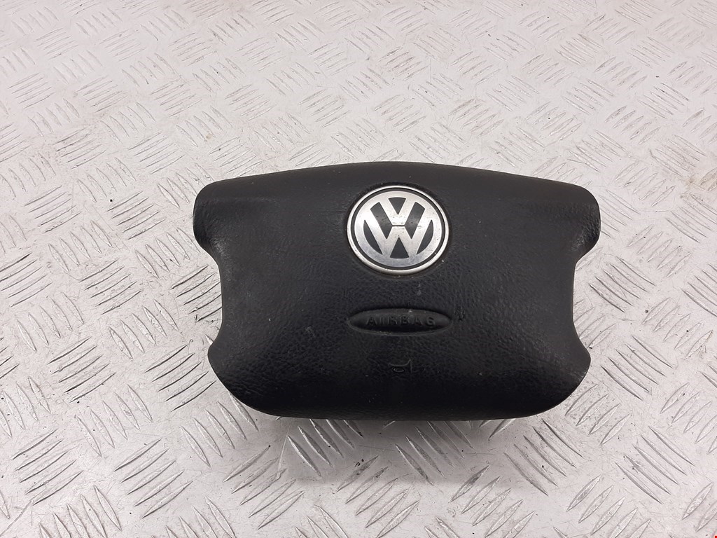

Подушка безопасности в рулевое колесо Volkswagen Passat 5 GP, Passat 5 GP
