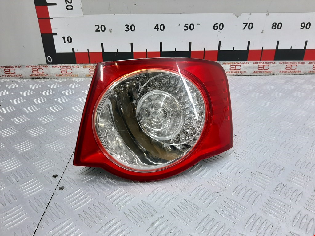 

Фонарь задний правый Volkswagen Jetta (1K5), Jetta (1K5)