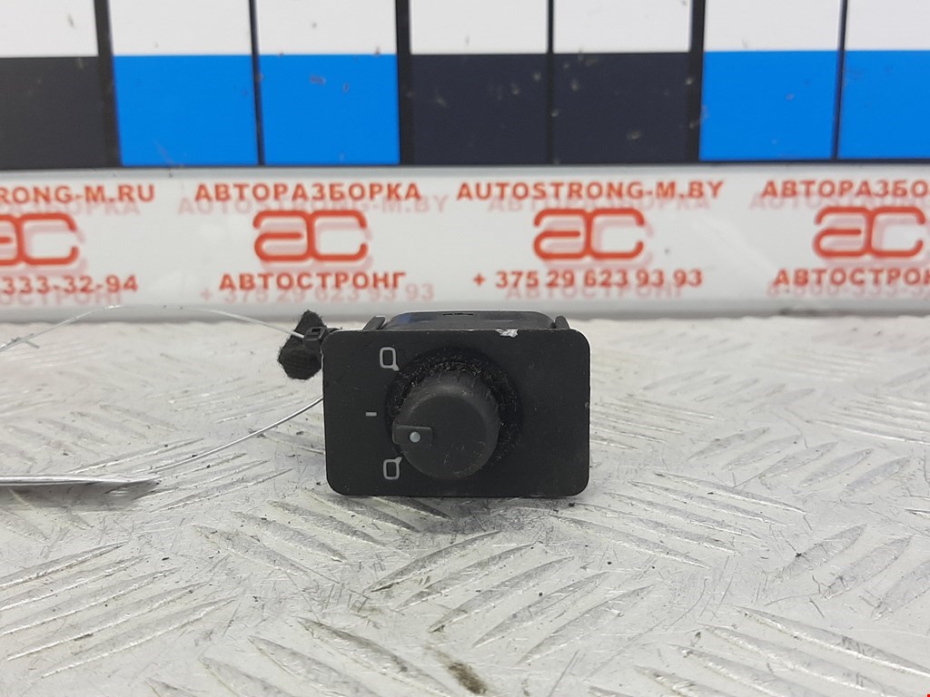 

Кнопка (джойстик) зеркал Audi A6 C5, A6 C5