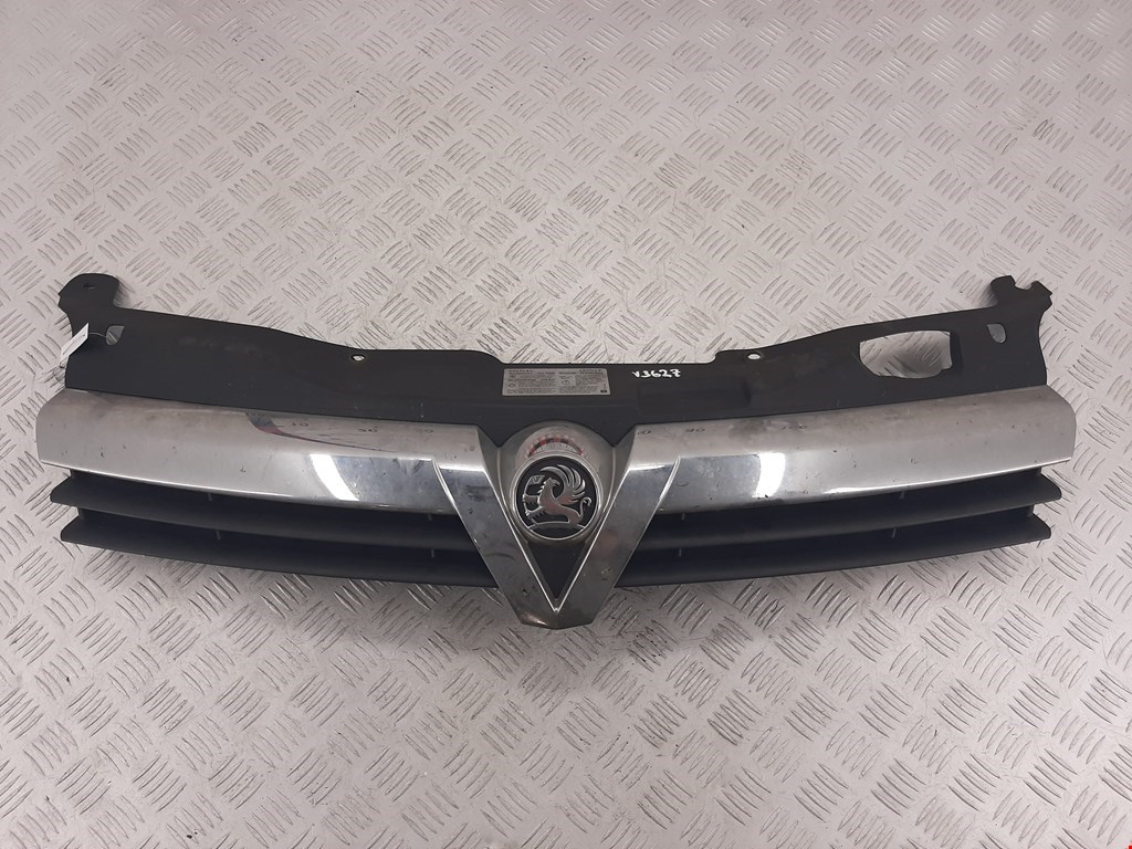 

Решетка радиатора Opel Astra H, Astra H