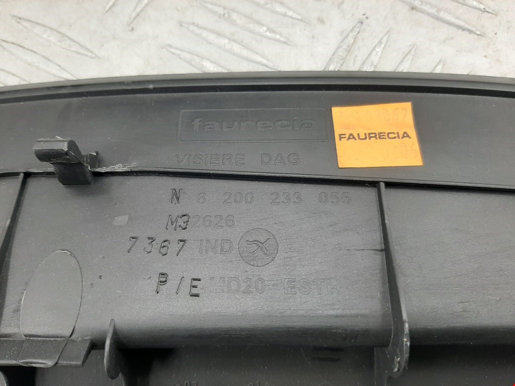 

Накладка декоративная на торпедо Renault Scenic 2, Scenic 2