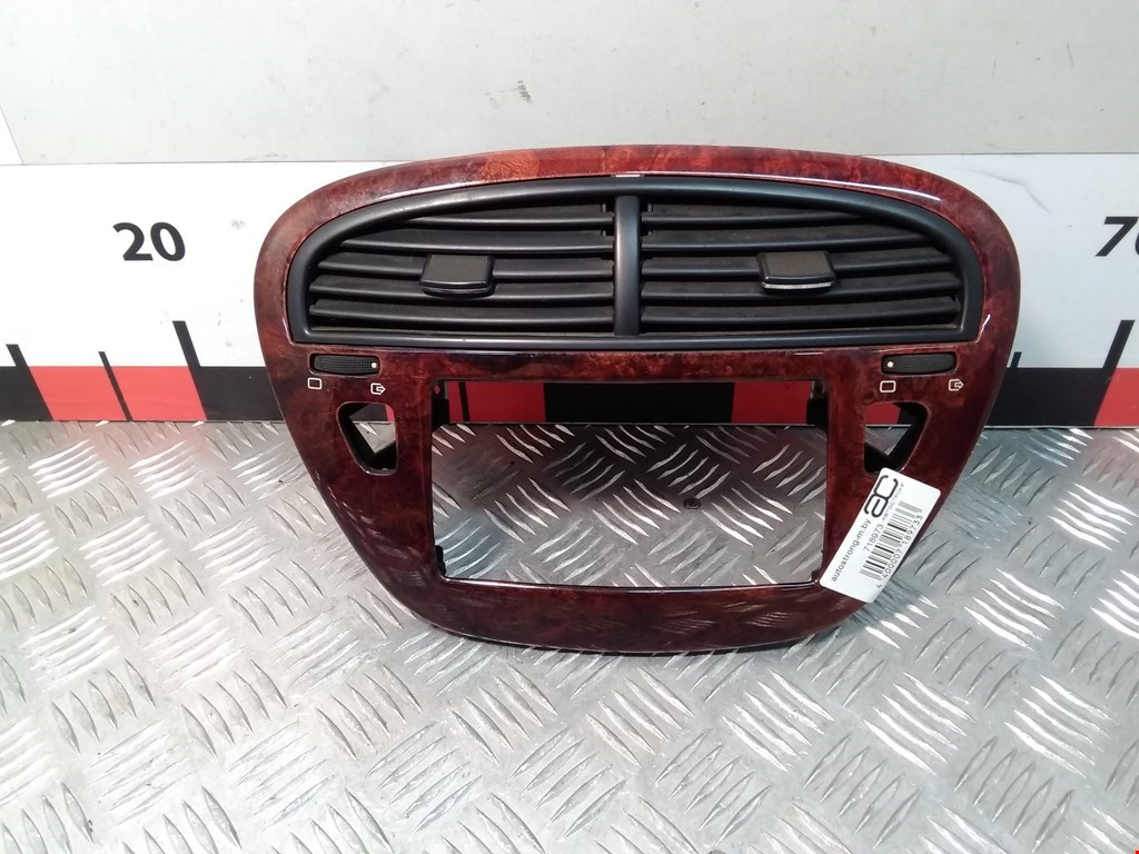 

Дефлектор обдува салона Peugeot 607, 607