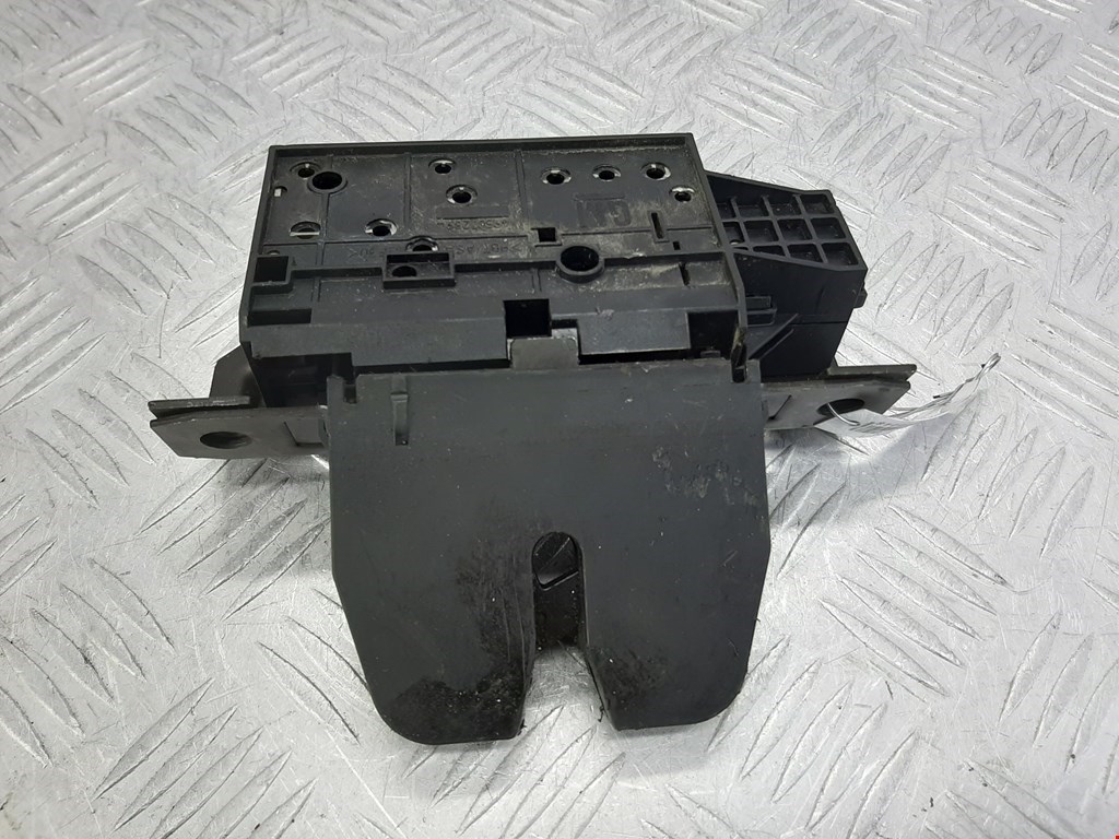

Замок крышки (двери) багажника Opel Vectra C, Vectra C