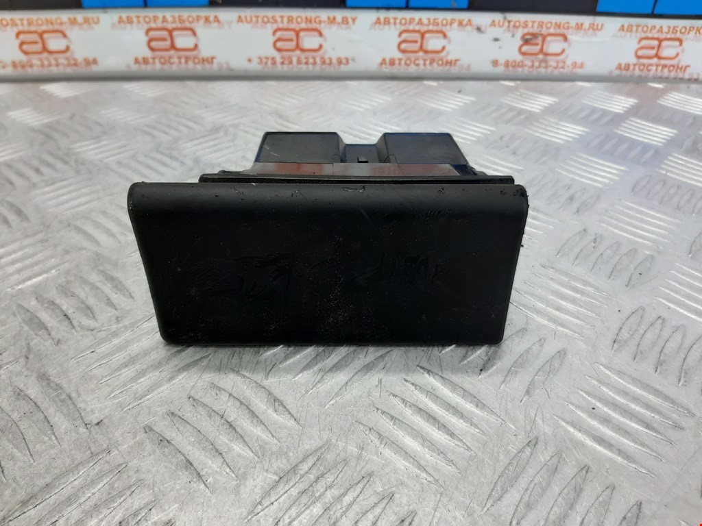 

Пепельница задняя (в консоль) Ford Mondeo 2, Mondeo 2
