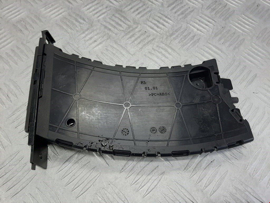 

Подстаканник BMW 3 Series (E90), 3 Series (E90)