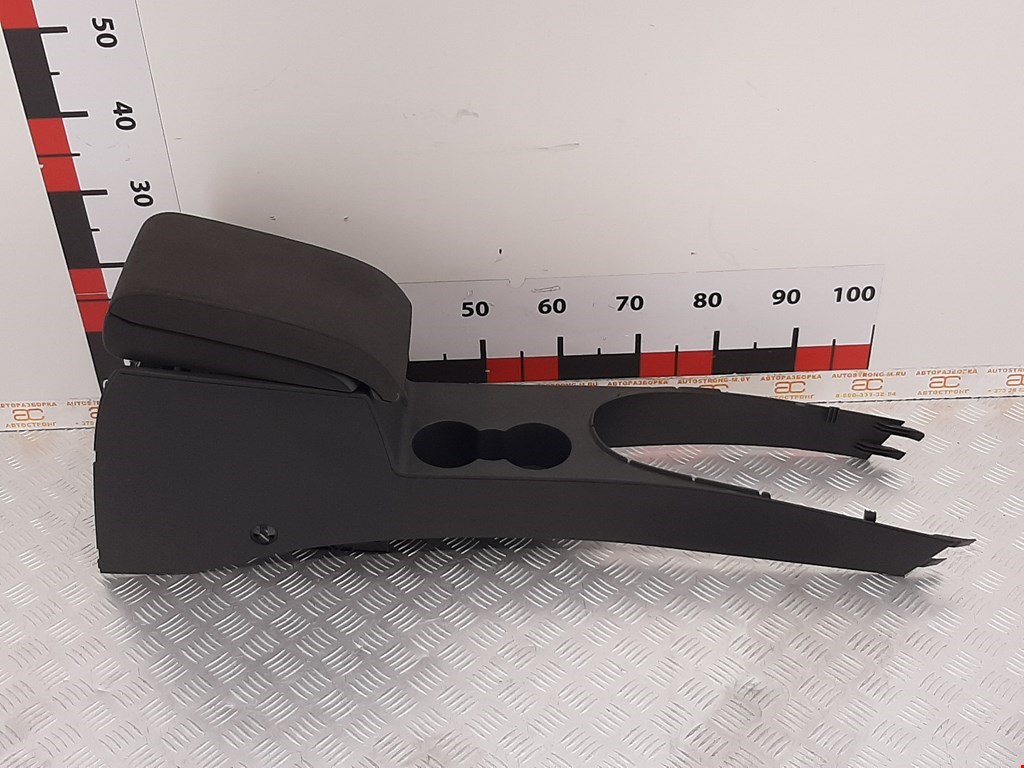 

Подлокотник Volkswagen Touran, Touran