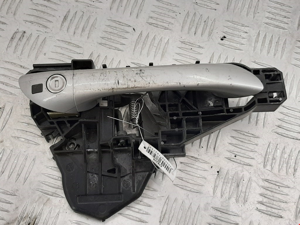 

Ручка двери наружная передняя правая Mercedes W169 (A Class), W169 (A Class)