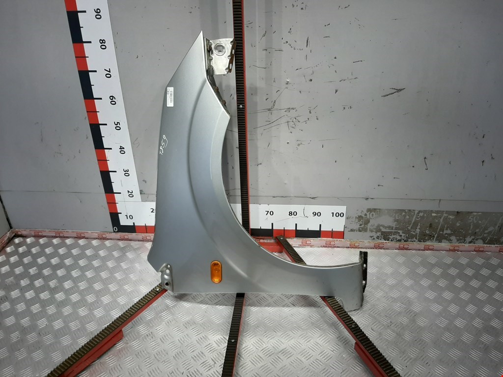 

Крыло переднее правое Ford Fiesta 5, Fiesta 5