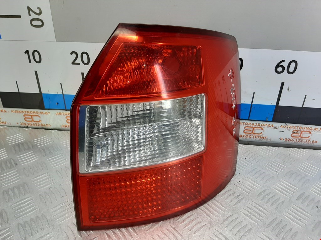 

Фонарь задний правый Audi A4 B6, A4 B6